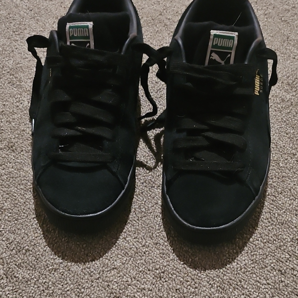 Puma Men's Black and Gold Sneakers